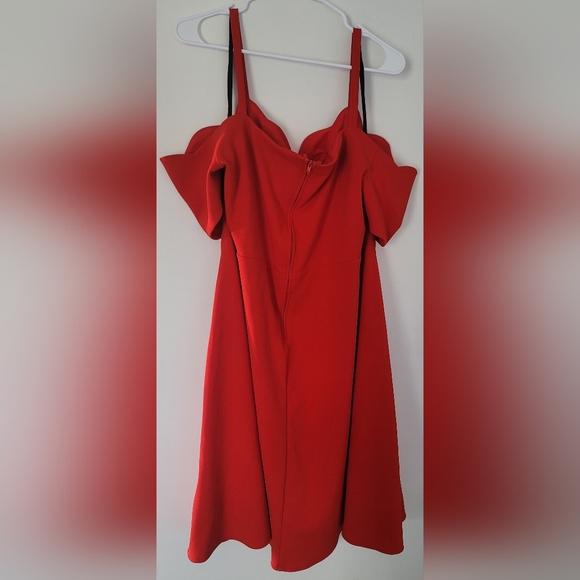 Red cold shoulder dress 24 - Picture 3 of 9